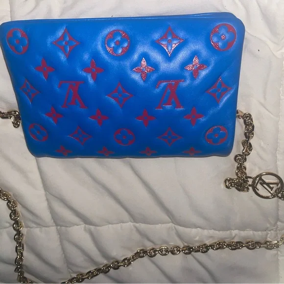 Louis Vuitton Blue and Red Monogram Women's Bag - Picture 3 of 9